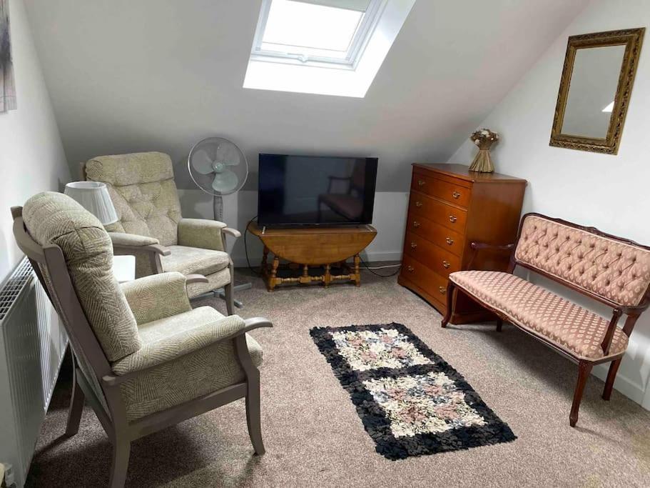 Helens Haven First Floor Apartment Via Stairs Preston  Eksteriør billede